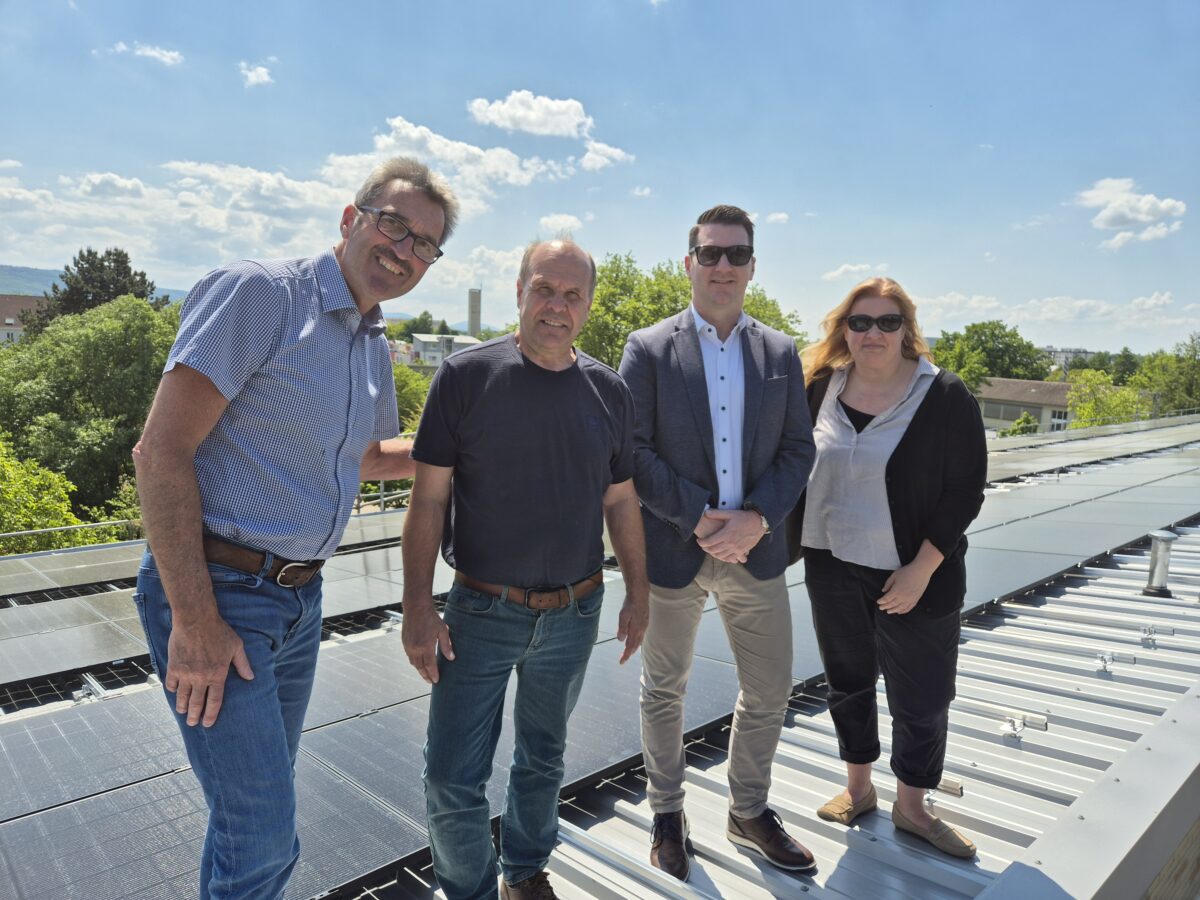 Ettlinger Bürgerenergiegenossenschaft installiert ihre 38. Photovoltaikanlage mit 200 kW Leistung